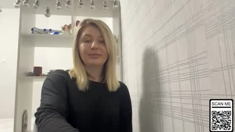 blondie_xoxoxo online show from December 2025 08:51:02 AM