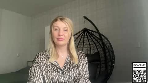 blondie_xoxoxo online show from April 2026 01:57:02 PM