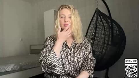 blondie_xoxoxo online show from May 2026 11:39:01 AM