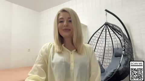 blondie_xoxoxo online show from June 2026 09:45:01 PM