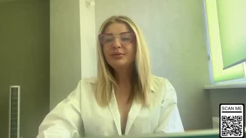 blondie_xoxoxo online show from July 2026 06:39:02 AM