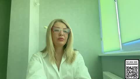 blondie_xoxoxo online show from July 2026 07:23:02 AM