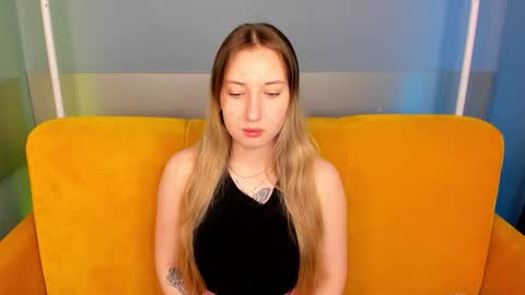 Snapshot of blondyjolly chatting on March 2026 01:23:02 AM blondyjolly online show from March 2026 01:23:02 AM