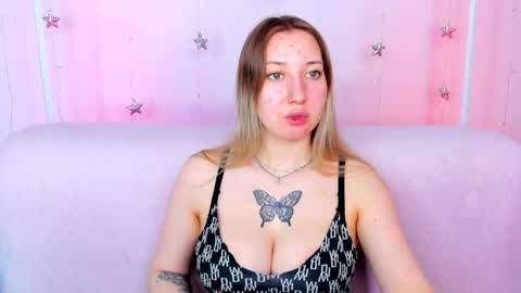 Snapshot of blondyjolly chatting on March 2026 02:17:02 AM blondyjolly online show from March 2026 02:17:02 AM