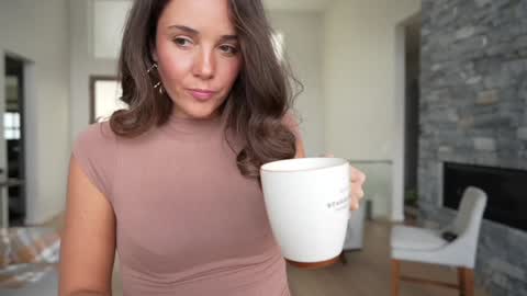 Snapshot of bloomyogi chatting on December 2024 07:11:02 PM Emma Bloom online show from December 2024 07:11:02 PM