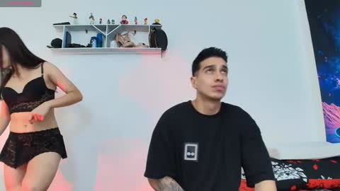 santiylola online show from December 2024 04:47:02 AM