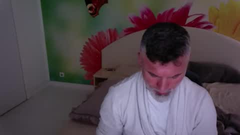 Nico online show from October 2025 11:44:02 AM