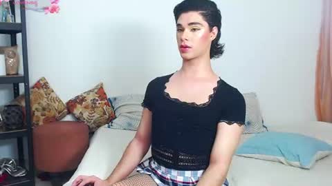 model independent  online show from July 2026 10:35:02 AM