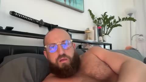 blue_eyes247 online show from August 2026 07:35:01 PM