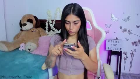 Linda  online show from March 2025 04:24:02 PM
