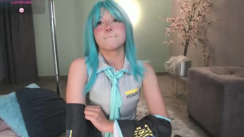 blue_sixx online show from May 2026 10:18:01 PM