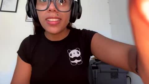 blueaby1 online show from October 2025 03:13:02 PM