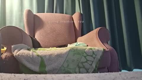 Snapshot of bluealpakka chatting on October 2025 05:19:01 AM bluealpakka online show from October 2025 05:19:01 AM