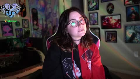 Snapshot of blueasfuck chatting on December 2024 02:01:02 AM Blue online show from December 2024 02:01:02 AM