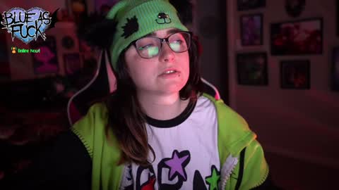 Snapshot of blueasfuck chatting on December 2024 02:19:01 AM Blue online show from December 2024 02:19:01 AM