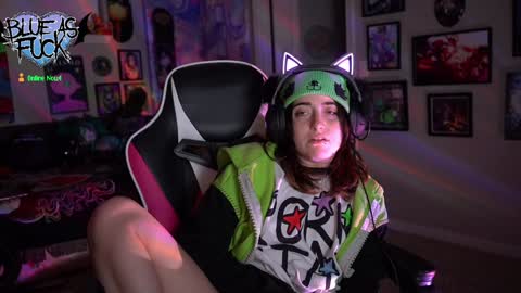 Snapshot of blueasfuck chatting on December 2024 05:22:02 AM Blue online show from December 2024 05:22:02 AM