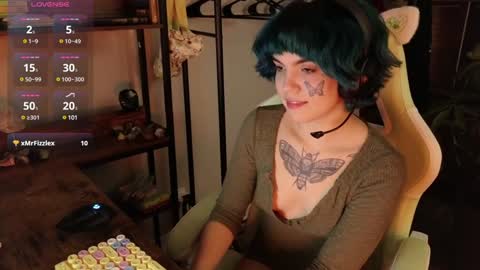 Snapshot of bluedweeb chatting on December 2024 04:43:02 AM Blue online show from December 2024 04:43:02 AM