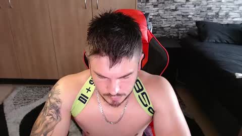 blueeyeboy0 online show from February 2025 09:30:02 AM