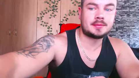 blueeyeboy0 online show from September 2025 06:50:02 AM