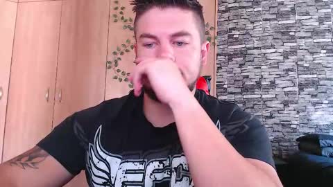 blueeyeboy0 online show from October 2025 07:09:02 AM