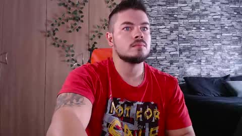 blueeyeboy0 online show from April 2026 10:31:01 AM