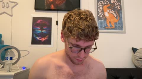 Snapshot of blueeyedtallguy chatting on December 2024 07:15:02 AM blueeyedtallguy online show from December 2024 07:15:02 AM