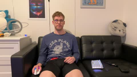 Snapshot of blueeyedtallguy chatting on December 2024 06:24:02 AM blueeyedtallguy online show from December 2024 06:24:02 AM