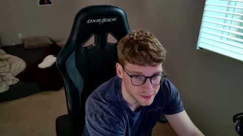 blueeyedtallguy online show from June 2026 03:07:02 AM