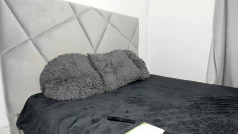 Snapshot of blueeyeslexxxy chatting on December 2025 08:52:02 AM blueeyeslexxxy online show from December 2025 08:52:02 AM