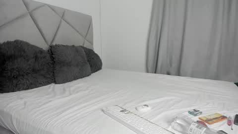 Snapshot of blueeyeslexxxy chatting on February 2026 05:05:01 AM blueeyeslexxxy online show from February 2026 05:05:01 AM