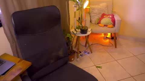 FLORAA online show from June 2026 03:00:02 PM