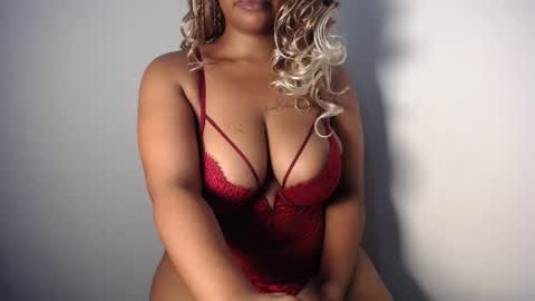 Snapshot of blueyivy chatting on April 2026 12:21:02 PM Babygirl online show from April 2026 12:21:02 PM