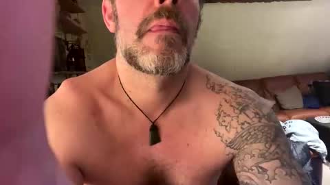 Blueyloey online show from January 2026 11:52:02 PM