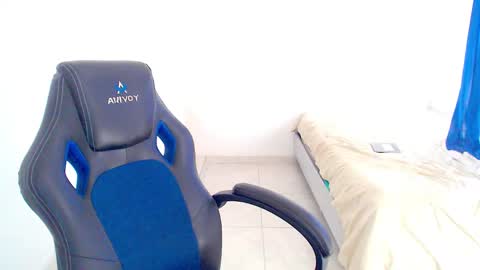  Hey guysI am BrendaWelcome my room online show from October 2025 06:37:01 PM