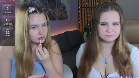 Ellie3 online show from December 2024 06:26:02 PM