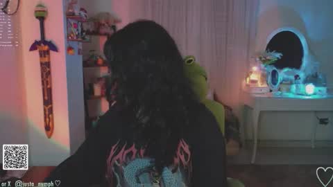 Snapshot of blushing_nymph chatting on November 2025 02:50:02 AM Im Nym Justa nymph on twitter and IG online show from November 2025 02:50:02 AM