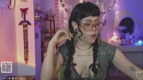 Snapshot of blushing_nymph chatting on November 2025 03:39:02 AM Im Nym Justa nymph on twitter and IG online show from November 2025 03:39:02 AM