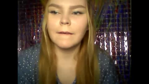 blushing_star online show from February 2025 08:09:01 AM