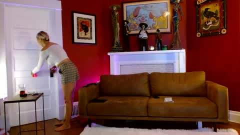 Snapshot of bnczuperzexy chatting on January 2025 04:16:02 AM ZuperZexyZounds online show from January 2025 04:16:02 AM