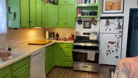 Snapshot of bnczuperzexy chatting on February 2026 11:09:01 PM ZuperZexyZounds online show from February 2026 11:09:01 PM