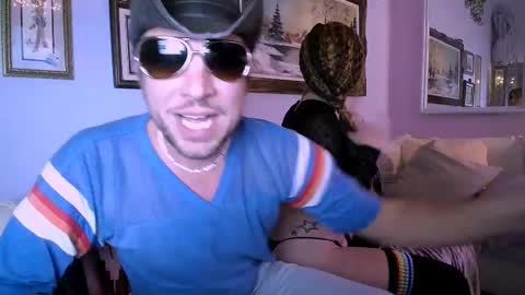 Snapshot of bobbyandsadie chatting on January 2026 06:05:02 AM Bobby and Sadie online show from January 2026 06:05:02 AM