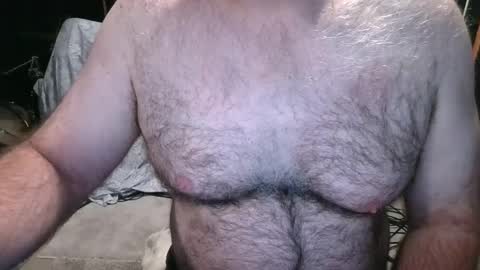 Snapshot of bobbyhill27b chatting on October 2025 02:29:01 AM BobbyHill27b online show from October 2025 02:29:01 AM