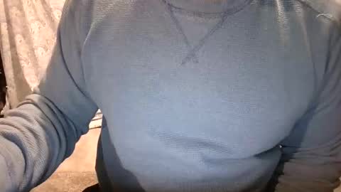 Snapshot of bobbyhill27b chatting on December 2025 01:47:02 AM BobbyHill27b online show from December 2025 01:47:02 AM