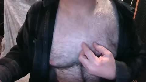 Snapshot of bobbyhill27b chatting on December 2025 03:30:01 PM BobbyHill27b online show from December 2025 03:30:01 PM