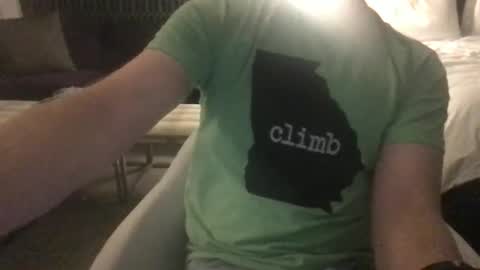 Snapshot of bobbymac34 chatting on February 2026 05:05:02 AM bobbymac34 online show from February 2026 05:05:02 AM