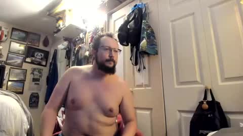 Snapshot of bobs520 chatting on November 2025 06:02:01 AM Bobby520 online show from November 2025 06:02:01 AM