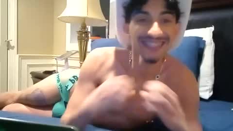 Snapshot of bodyyattiyatti chatting on January 2025 06:38:02 AM Sailorartemis online show from January 2025 06:38:02 AM