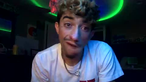 Snapshot of bodyyattiyatti chatting on October 2025 08:48:02 AM Sailorartemis online show from October 2025 08:48:02 AM