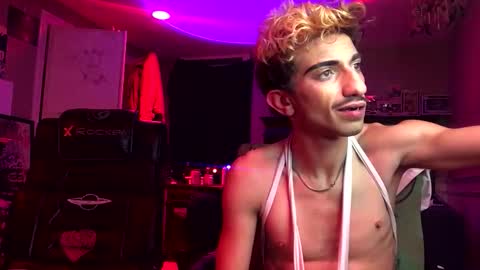 Snapshot of bodyyattiyatti chatting on November 2025 05:31:01 AM Sailorartemis online show from November 2025 05:31:01 AM