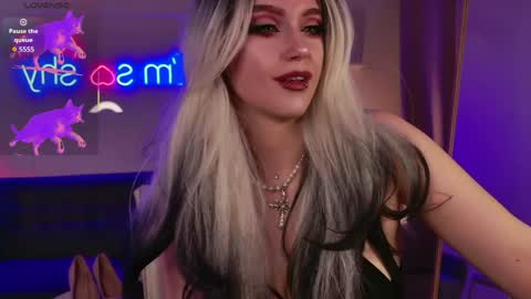 Your Mistress Bella online show from May 2026 10:16:01 PM